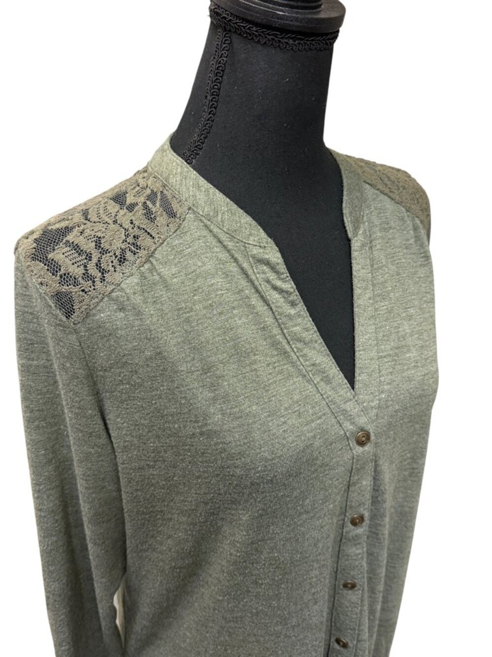 Maurices XL Sage Green Lace Back Button Front Blouse Boho Roll Tab Top - Picture 6 of 9